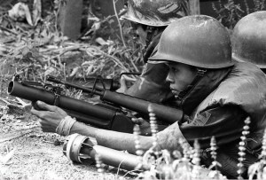 Chiến trường An Lộc - Nhà báo và mặt trận An Lộc  Anloc01