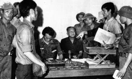 TT Dương Văn Minh thu thanh lời tuyên bố đầu hàng